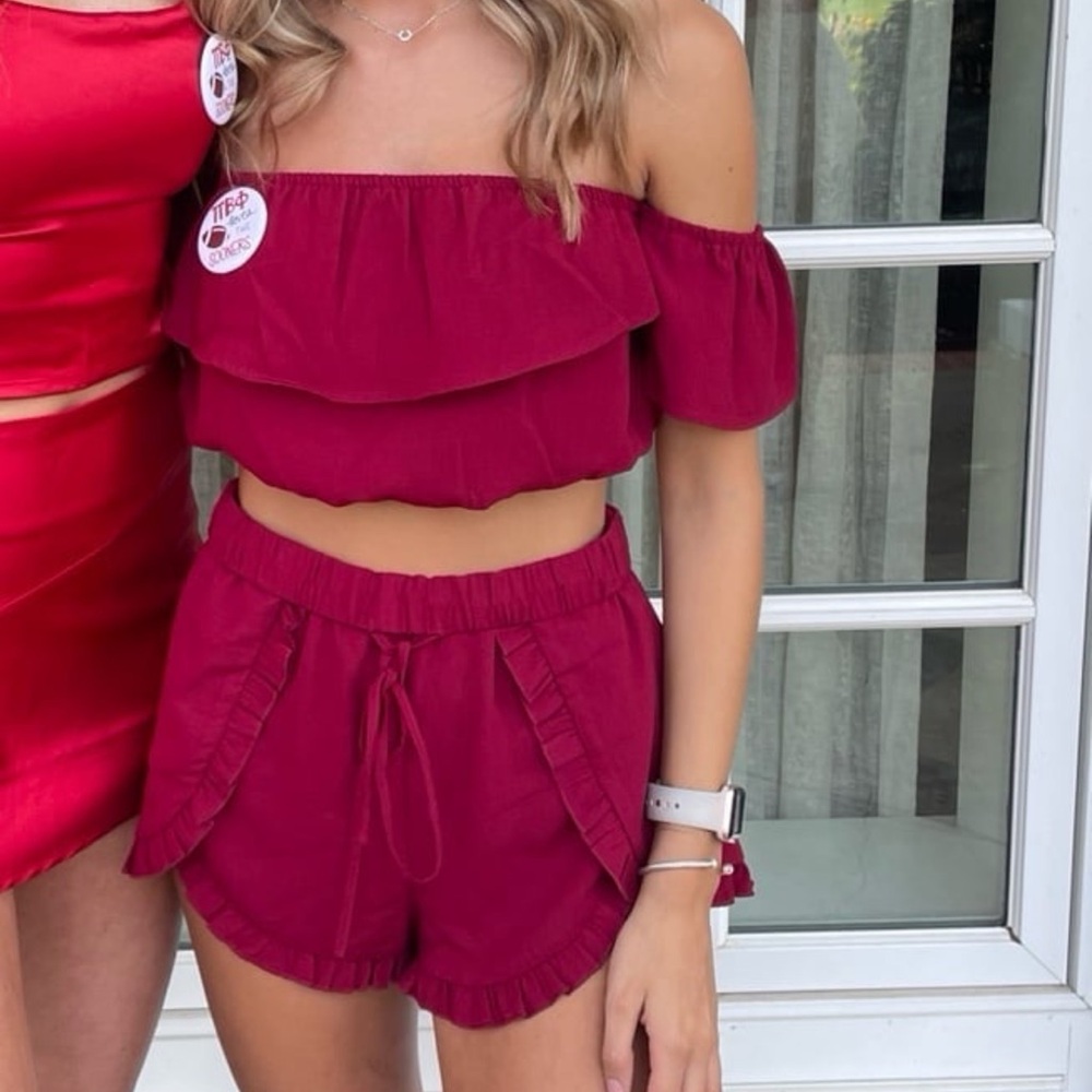 Crimson shorts and shirt set